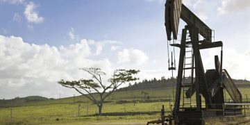 petróleo em terra