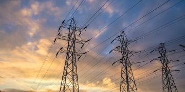 linhas de transmissão