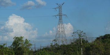 Linha de transmissão