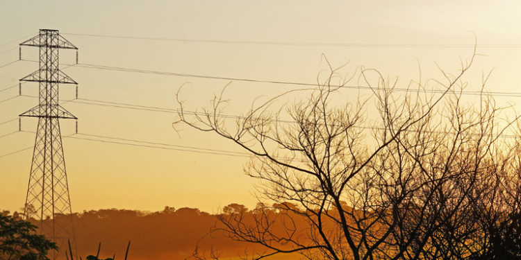 ONS mantém projeção de redução de carga no SIN neste mês de outubro 22 linha de transmissão