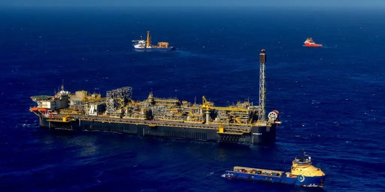 Produção de petróleo da União atinge 187 mil barris por dia em abril 22 pré-sal