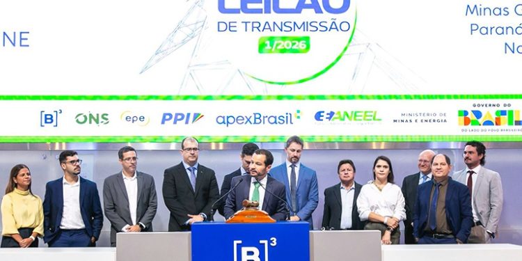 Leilão de transmissão movimenta R$3,3 bilhões e tem deságio de até 54,8% 22 leilão