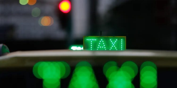 Motoristas de apps e taxistas já podem pedir financiamento 22 taxi